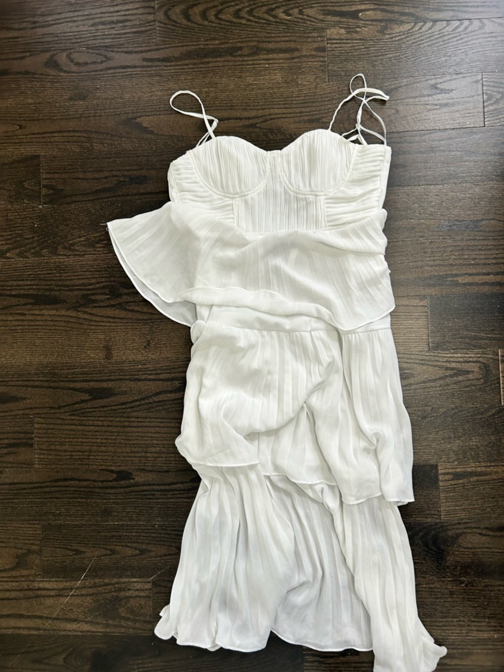 Lulu's White Pleated Maxi Dress with Sweetheart Bodice